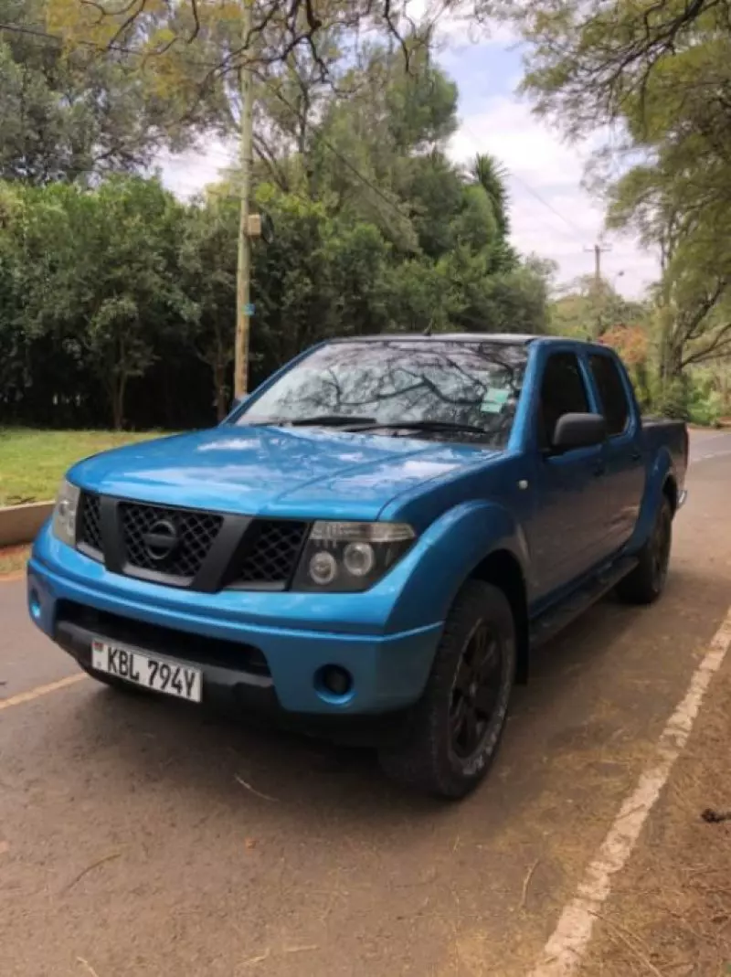 Nissan Navara   - 2005