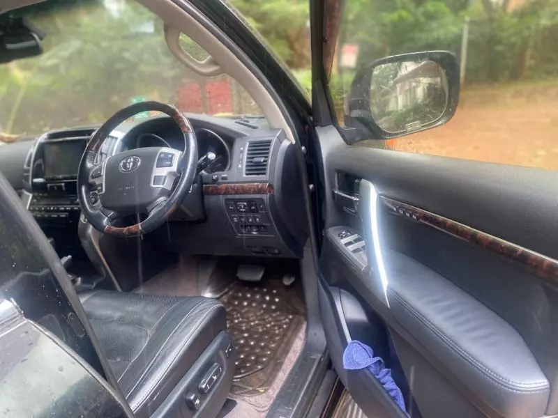 Toyota Landcruiser ZX   - 2014