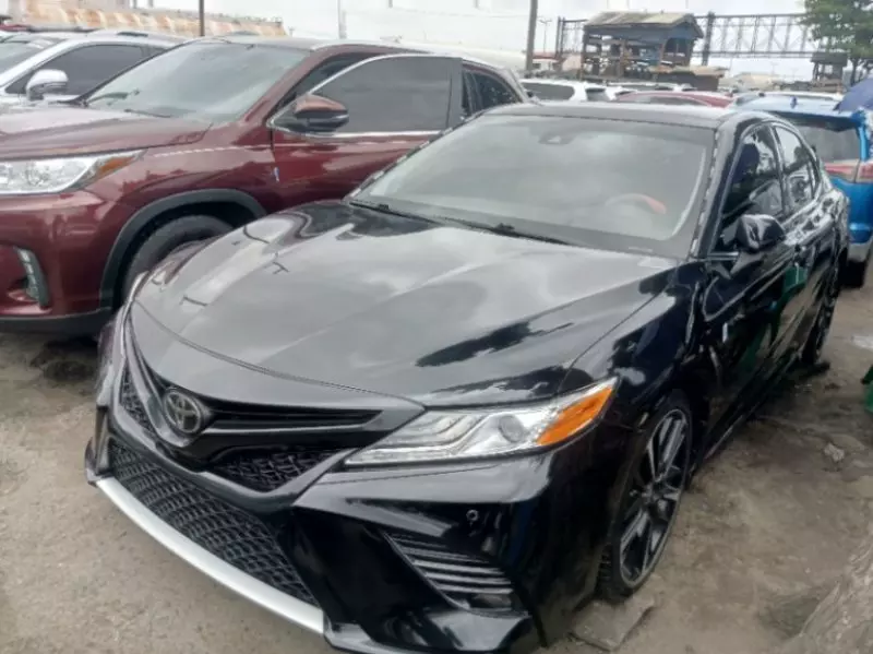 Toyota Highlander   - 2020