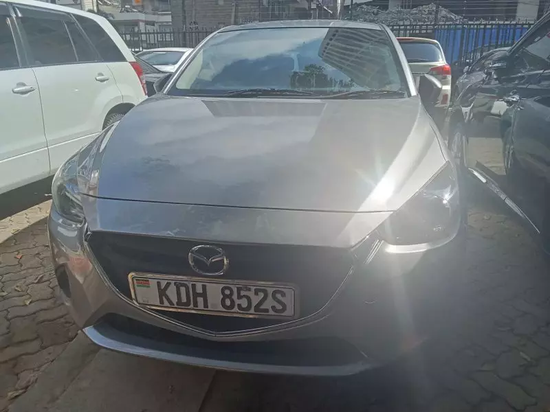 Mazda Demio    - 2015