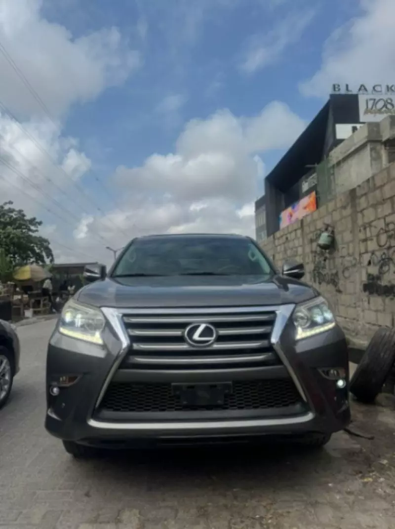 Lexus GX 460   - 2011
