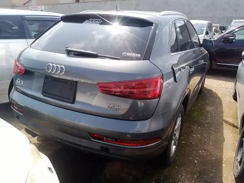 Audi Q3   - 2015