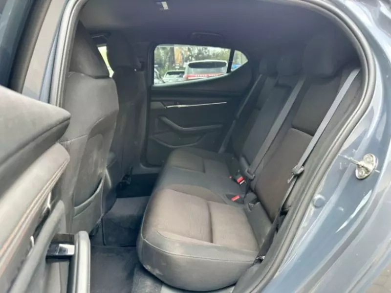 Mazda 3   - 2019