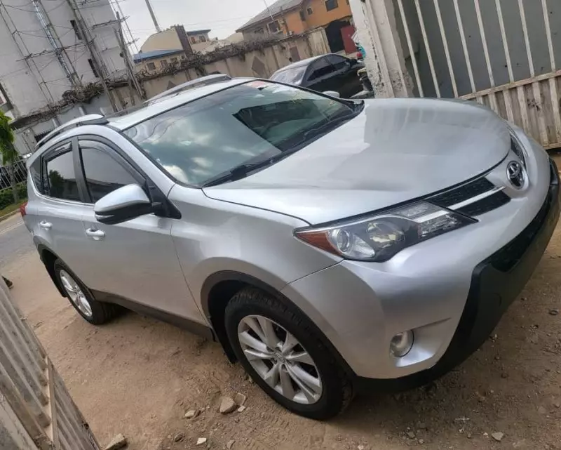 Toyota Rav4   - 2014