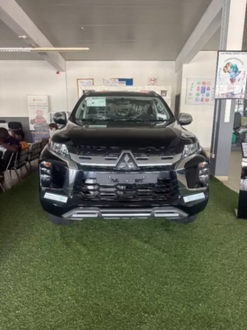 Mitsubishi Pajero Sport   - 2025