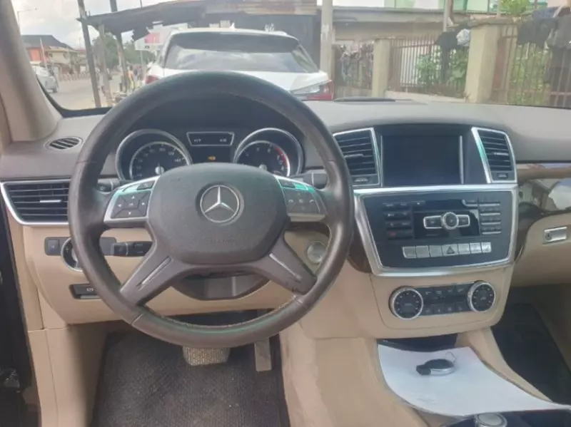 Mercedes-Benz ML 350   - 2014