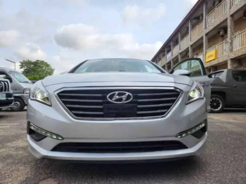 Hyundai Sonata - 2015