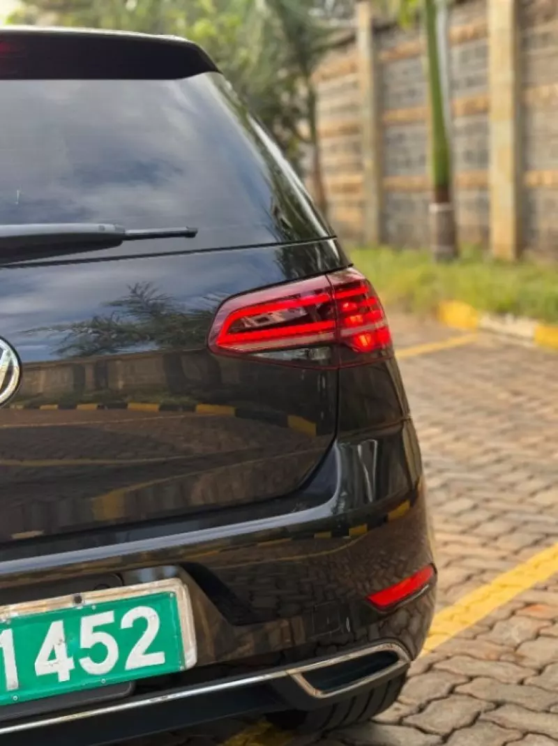 VOLKSWAGEN polo sedadan trend  ba ess   - 2018