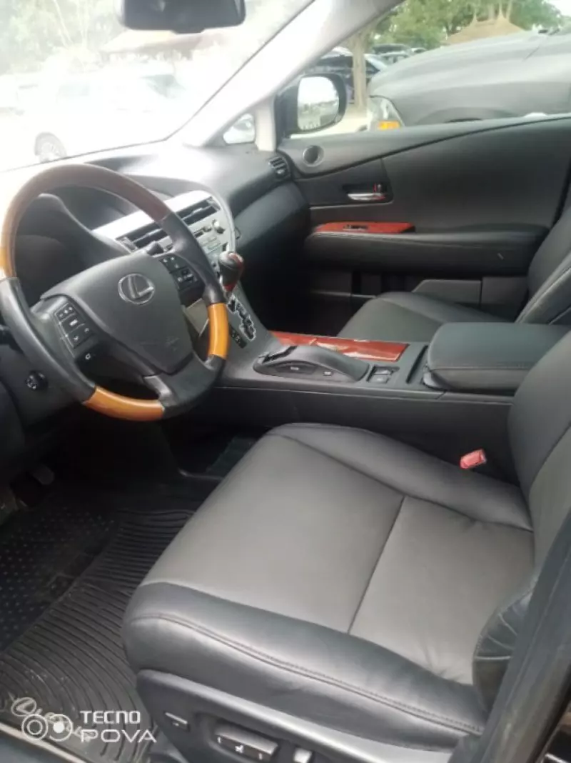 Lexus RX 350   - 2010