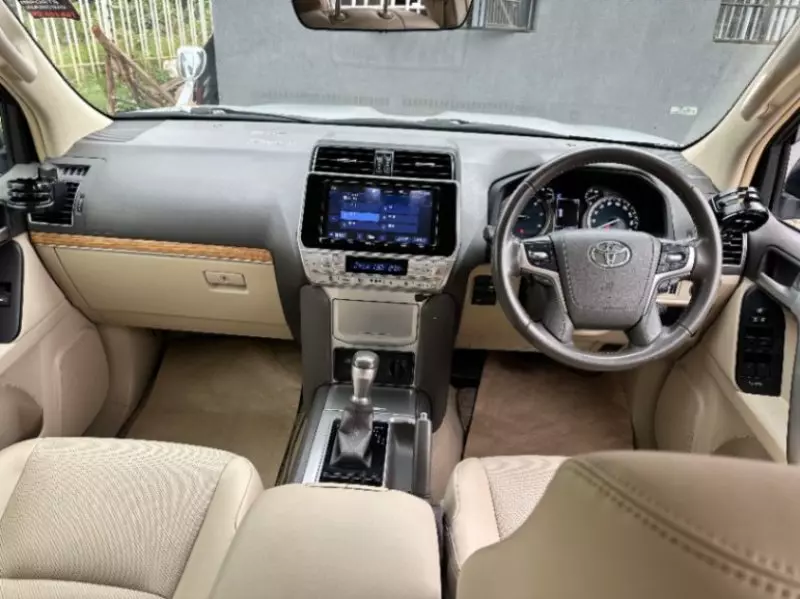 Toyota Landcruiser Prado   - 2019