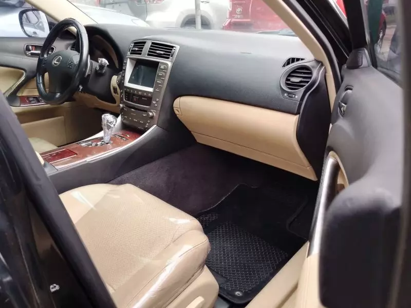 Lexus IS 250   - 2008