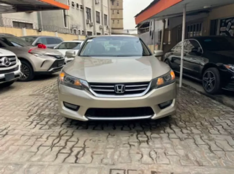 Honda Accord   - 2014