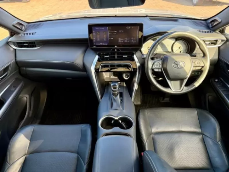 Toyota Harrier   - 2020