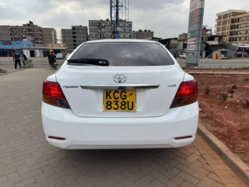 Toyota Allion    - 2011