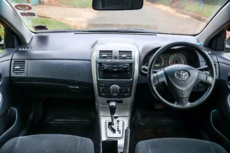 Toyota Fielder    - 2010
