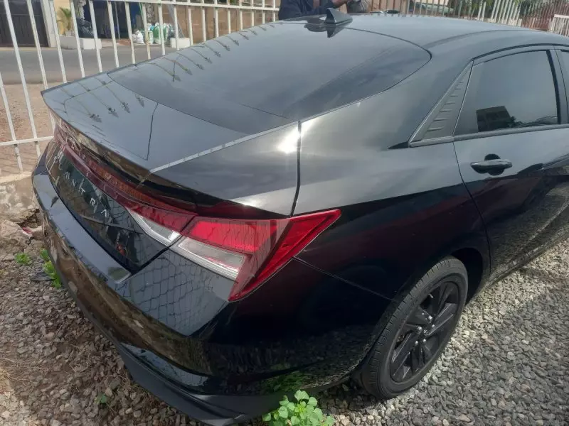 Hyundai Elantra   - 2021
