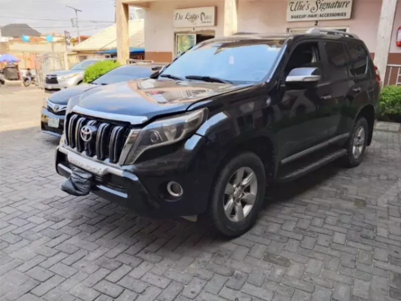 Toyota Land Cruiser - 2014