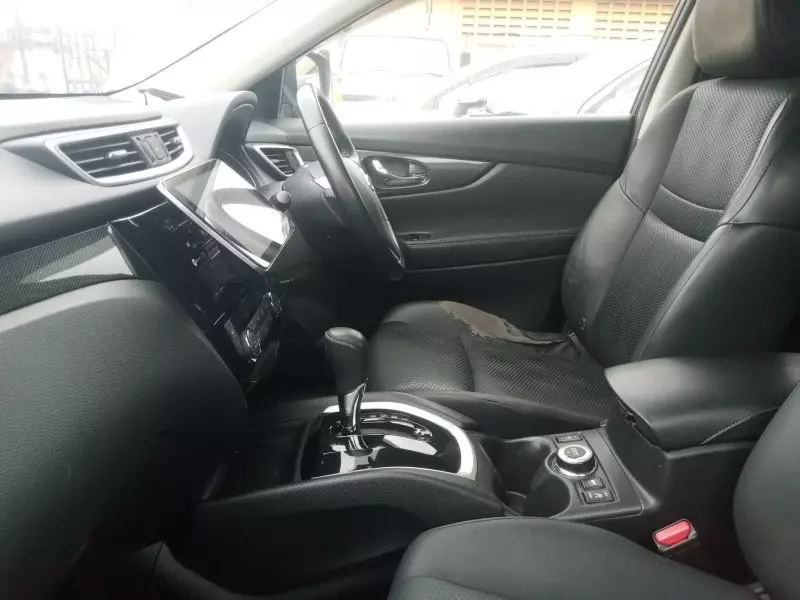 Nissan X-Trail   - 2015