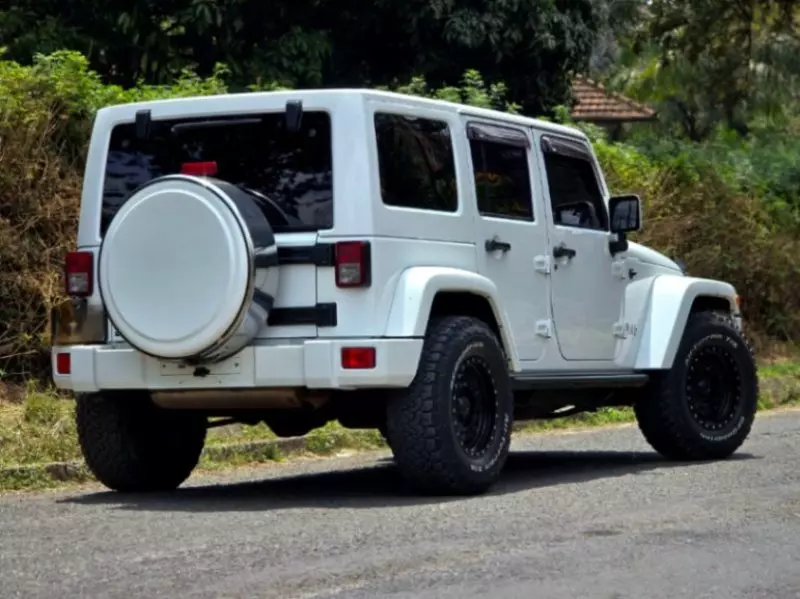 JEEP Wrangler Sahara   - 2016