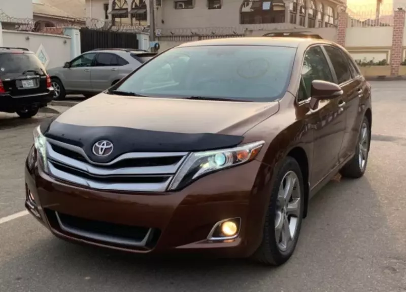 Toyota Venza   - 2013