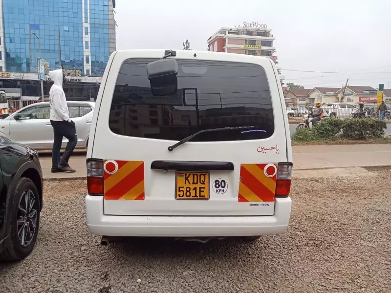 Mazda Bongo   - 2017