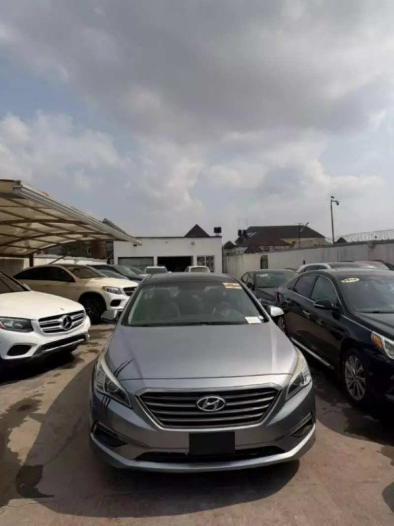 Hyundai Sonata - 2015