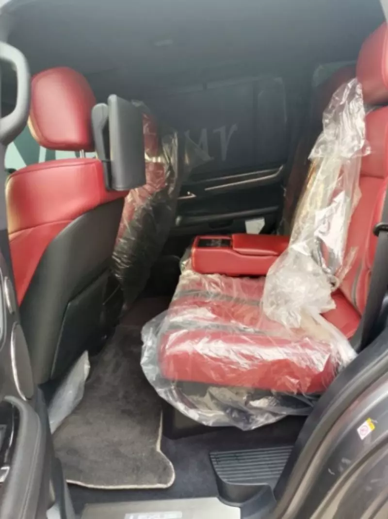 Lexus LX 570   - 2018