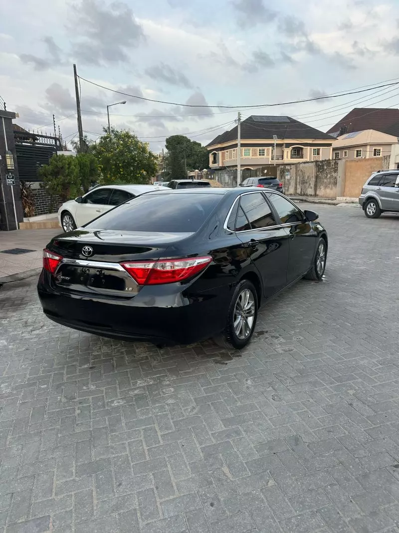 Toyota Camry   - 2015
