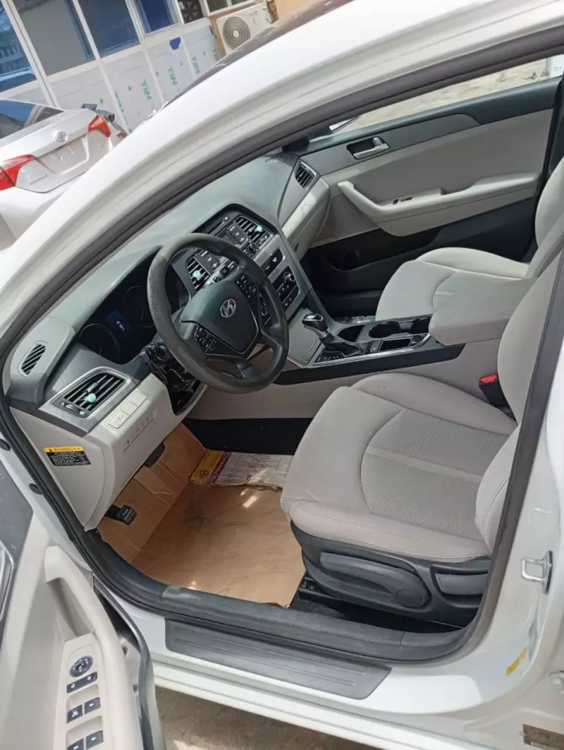 Hyundai Sonata   - 2017