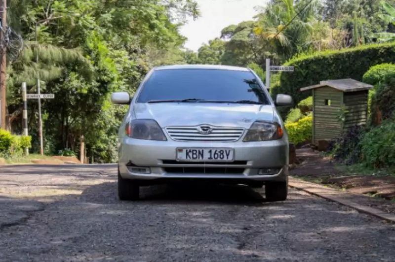 Toyota Allex    - 2003