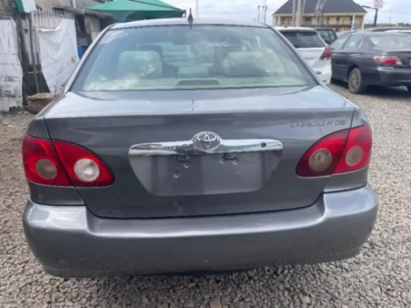 Toyota Corolla   - 2007