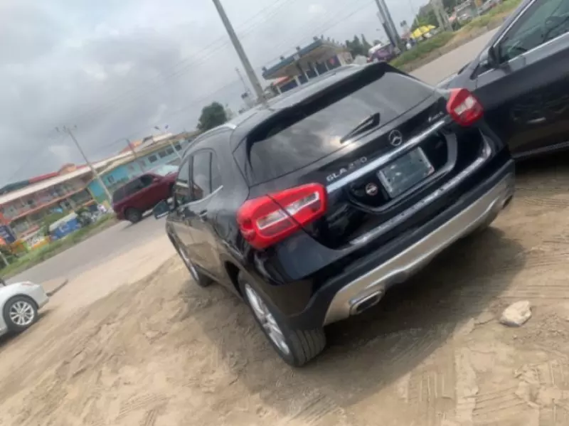 Mercedes-Benz GLA 250   - 2017