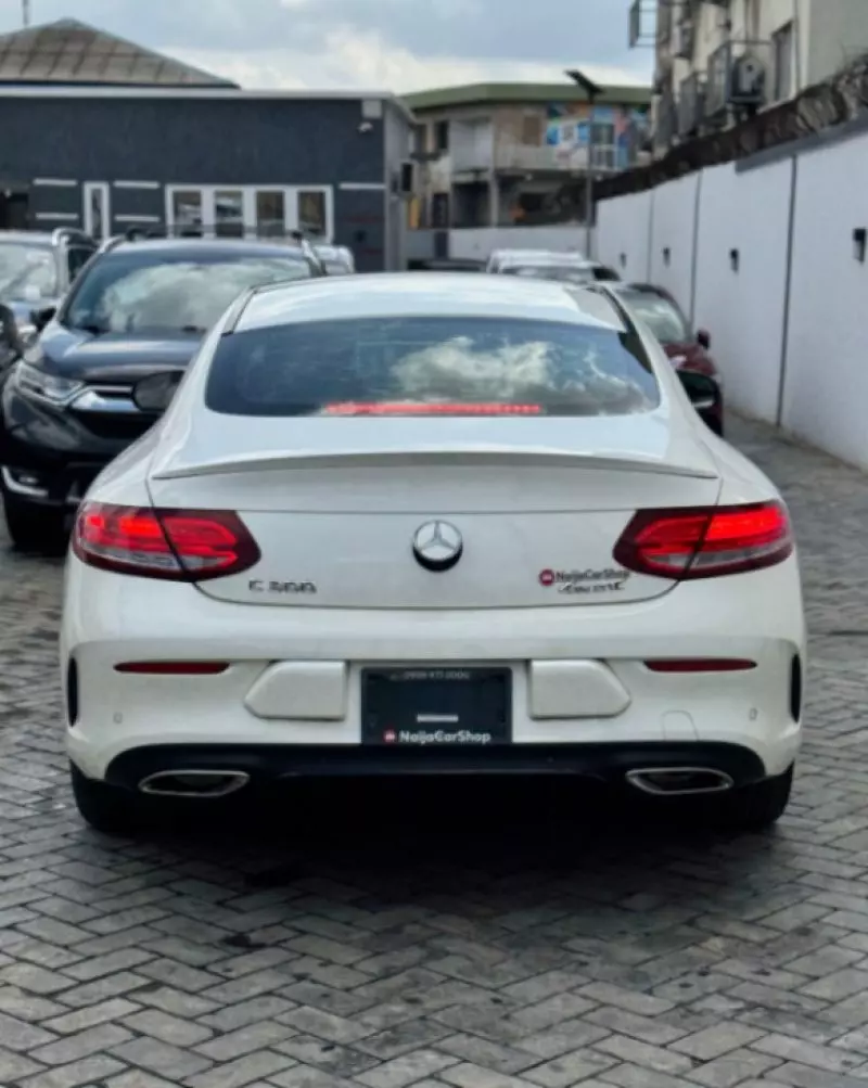 Mercedes-Benz C 300   - 2016