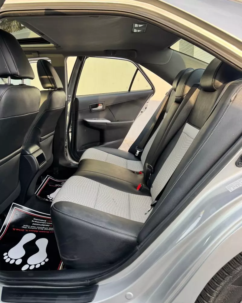 Toyota Camry   - 2013