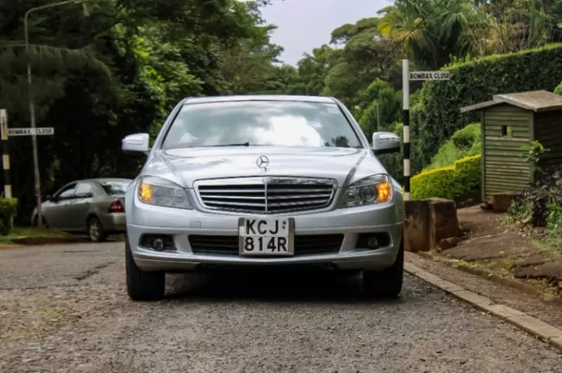 Mercedes-Benz C200   - 2009