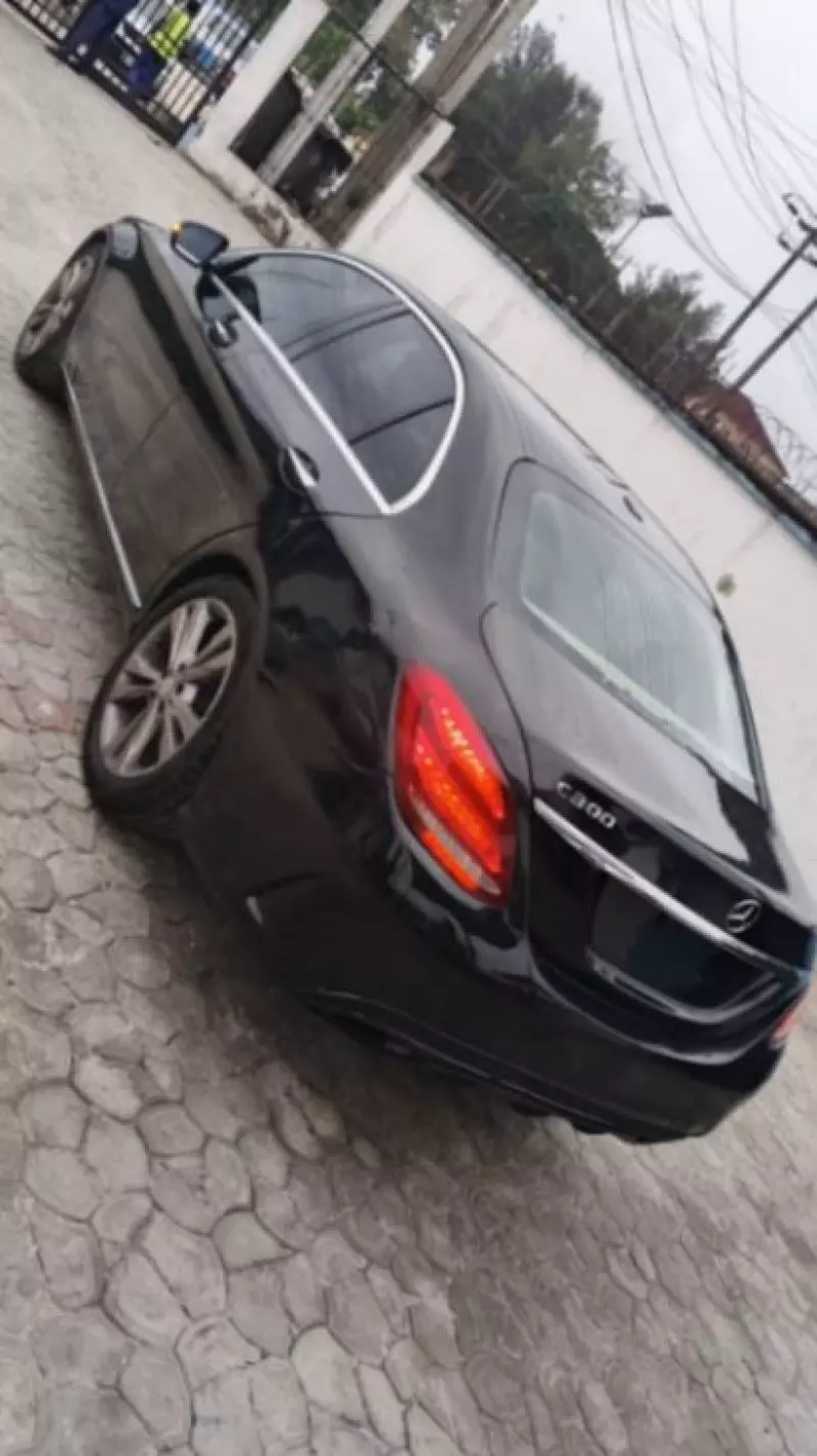 Mercedes-Benz C 300   - 2016