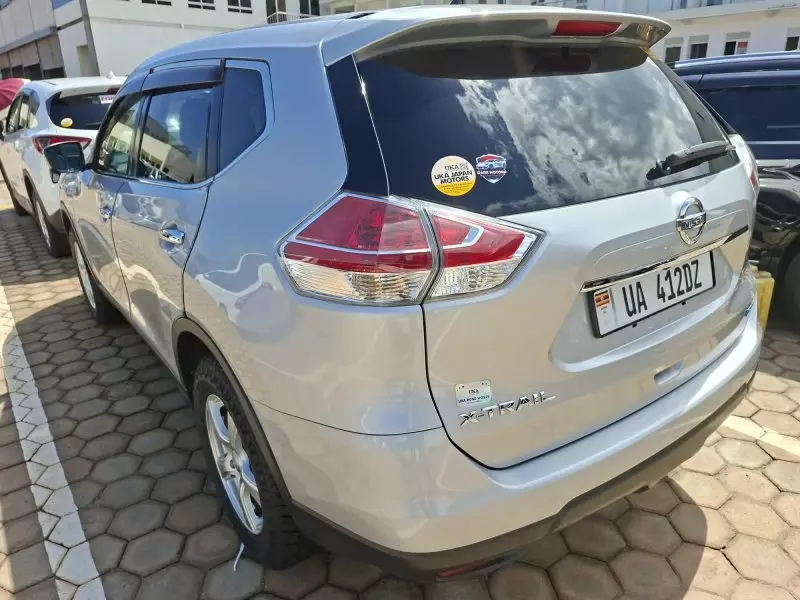 Nissan X-TRAIL   - 2014