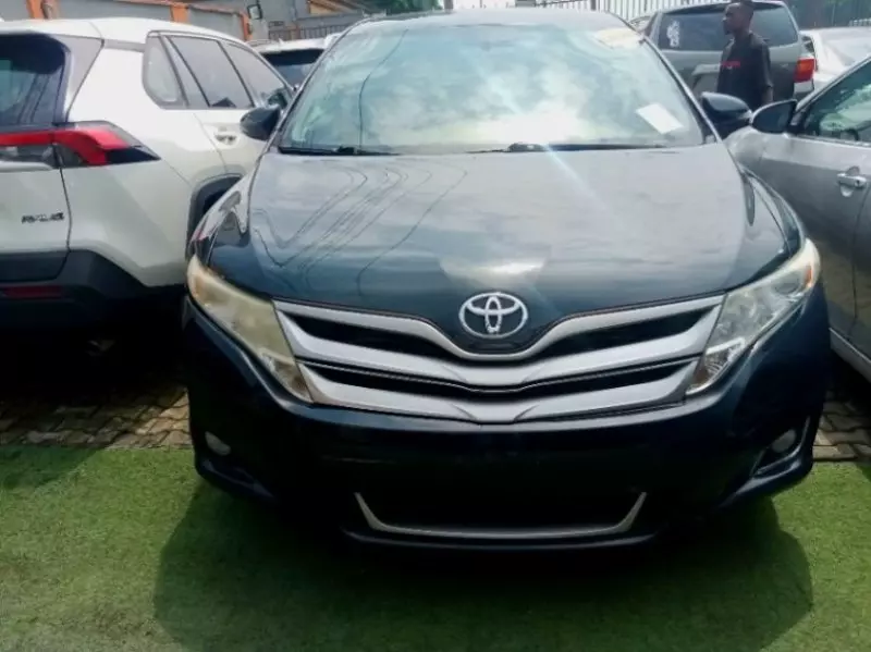 Toyota Venza   - 2013