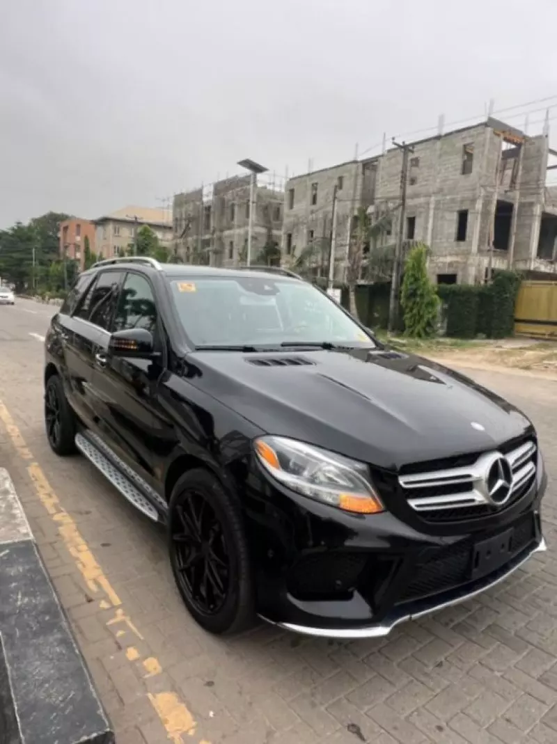 Mercedes-Benz GLE-Class   - 2016