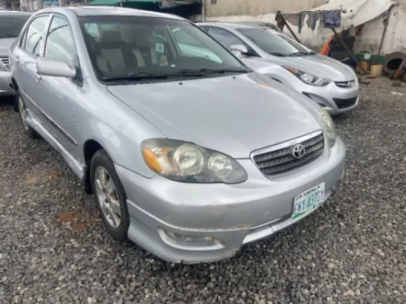 Toyota Corolla   - 2006