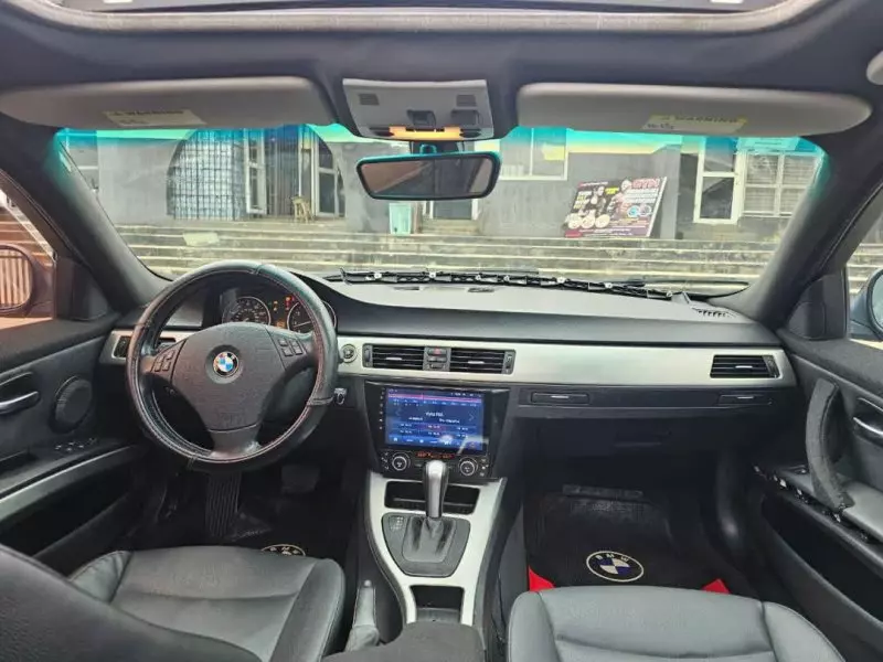 BMW 328   - 2009