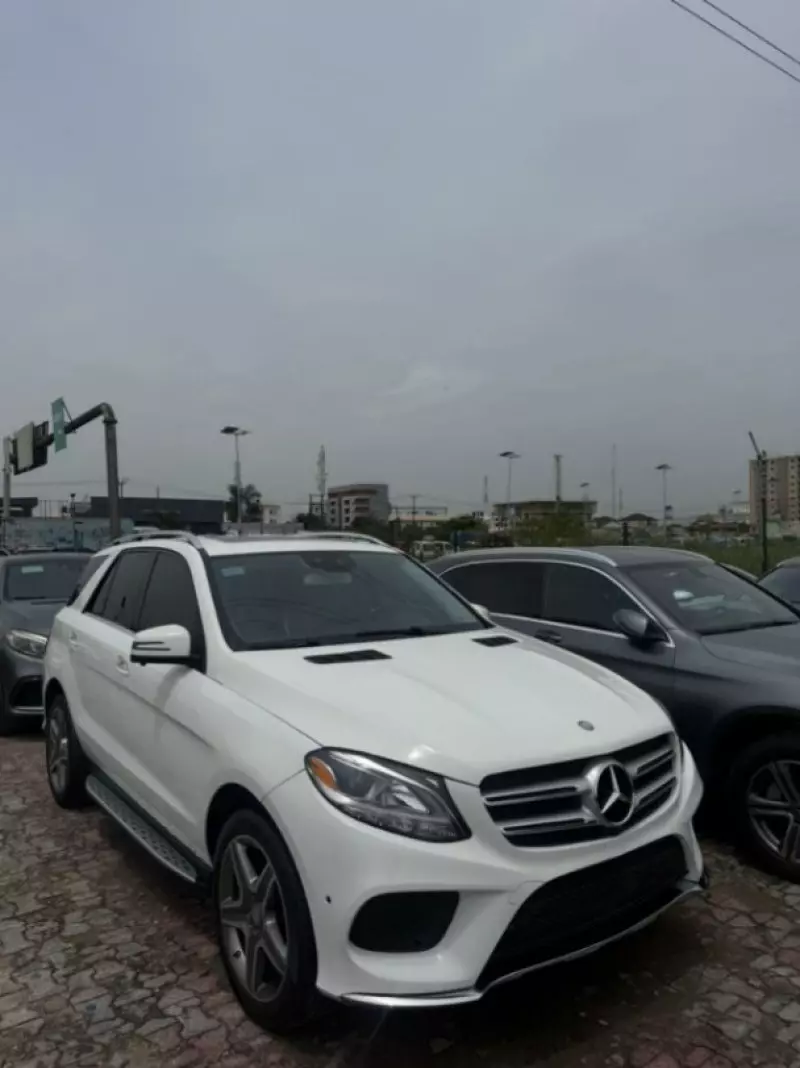 Mercedes-Benz GLE-Class   - 2016