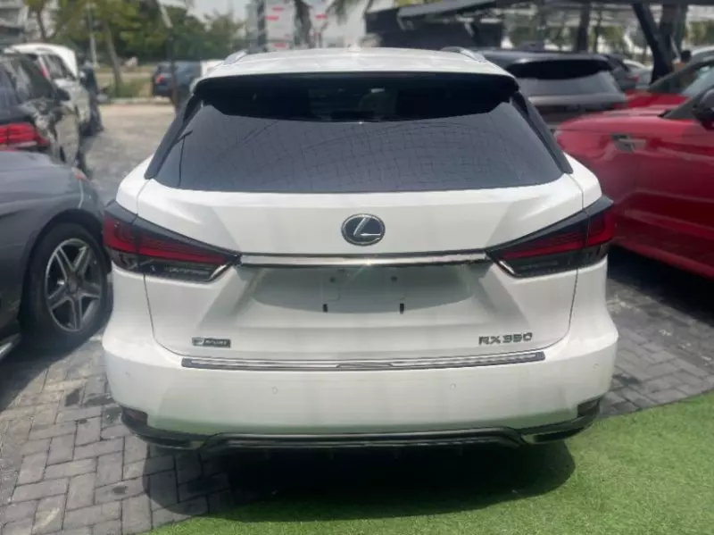 Lexus RX   - 2020