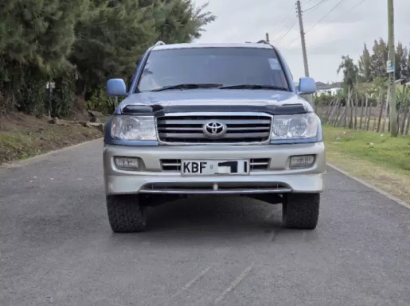 Toyota land cruiser amazon   - 2004