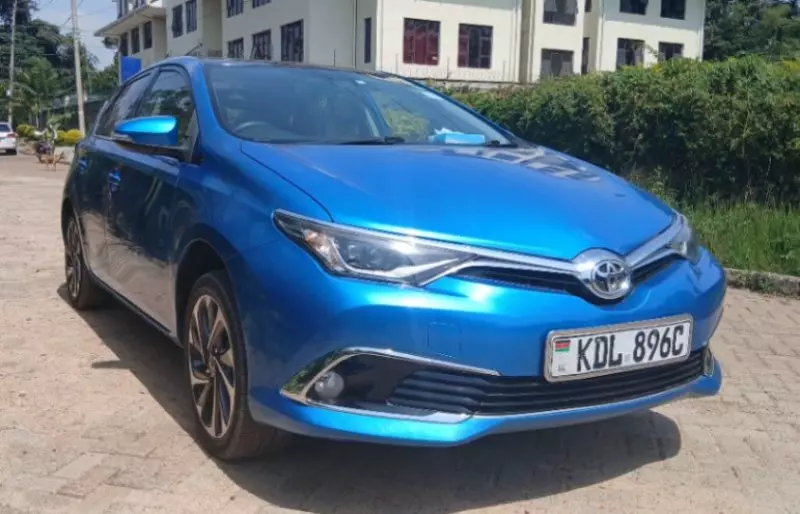 Toyota Auris   - 2016