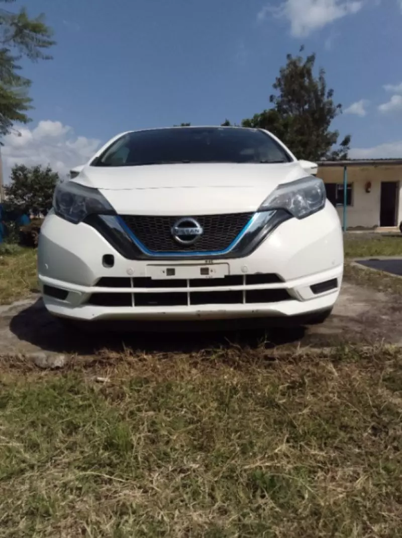 Nissan Note Hybrid E-Power   - 2017