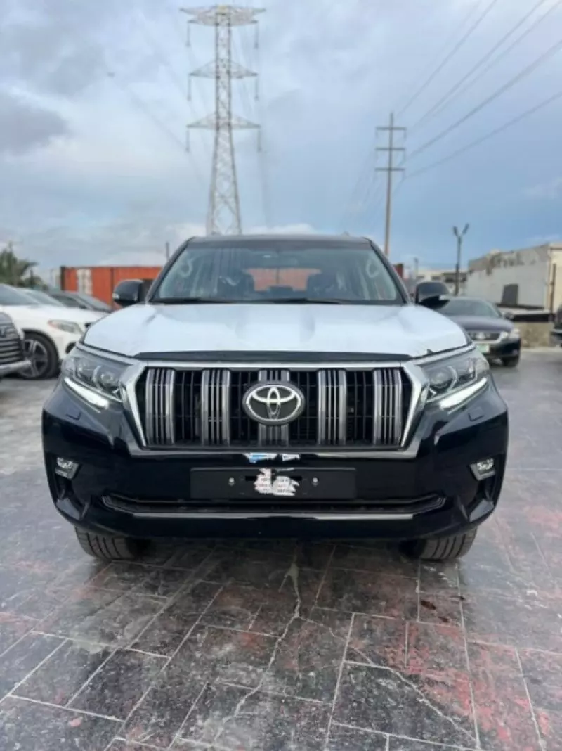 Toyota Landcruiser Prado