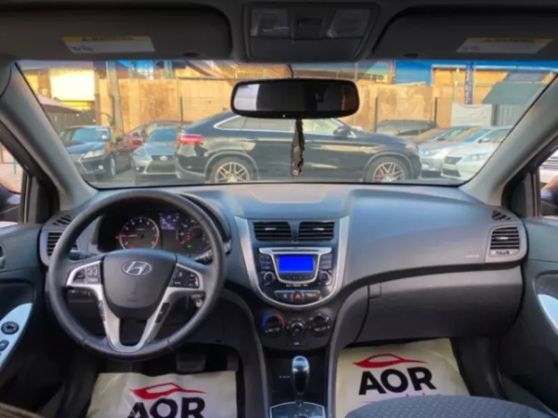 Hyundai Accent RB   - 2012