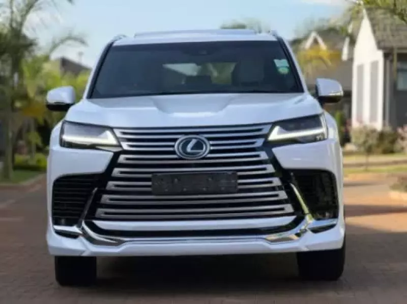 Lexus LX 600