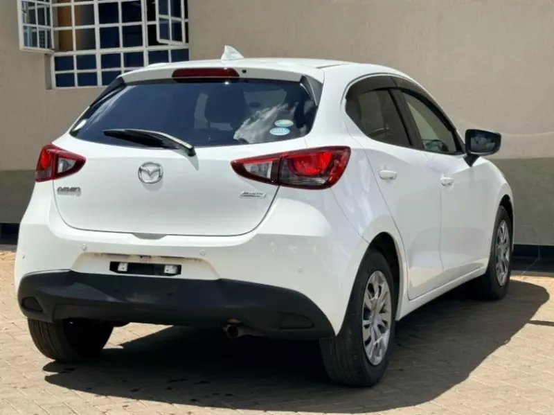 Mazda Demio    - 2018